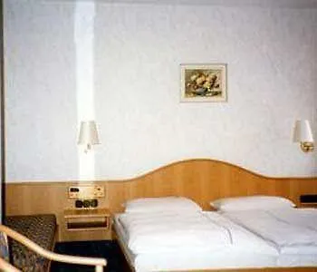 Hotel Gasthof zum Schwan Steinsfeld 3*,  Deutschland