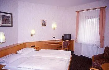 Hotel Gasthof zum Schwan Steinsfeld
